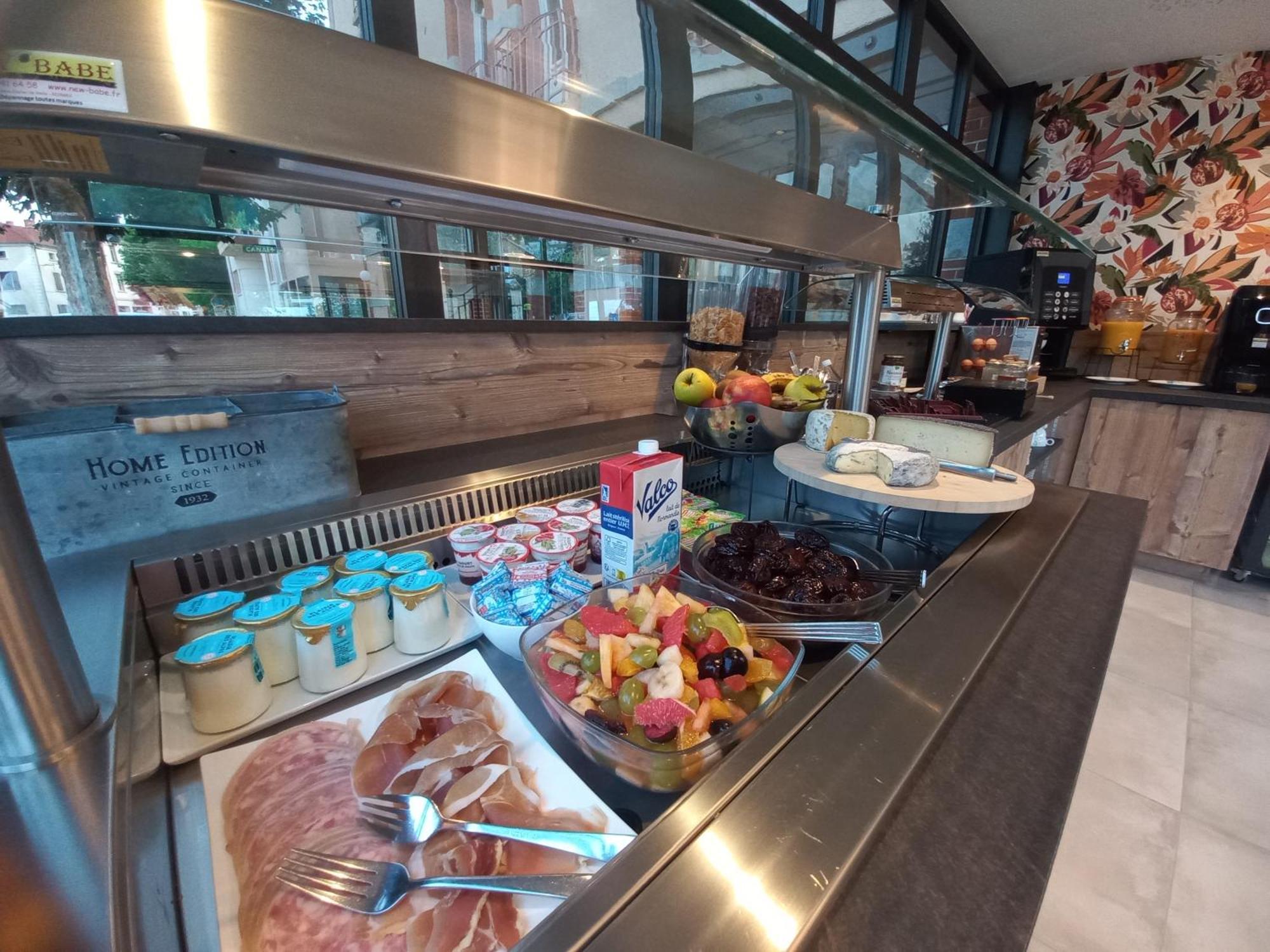 Hotel Restaurant De La Poste Saint-Just-en-Chevalet المظهر الخارجي الصورة